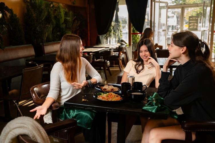 120125-hdr-news-darkbulls-p1