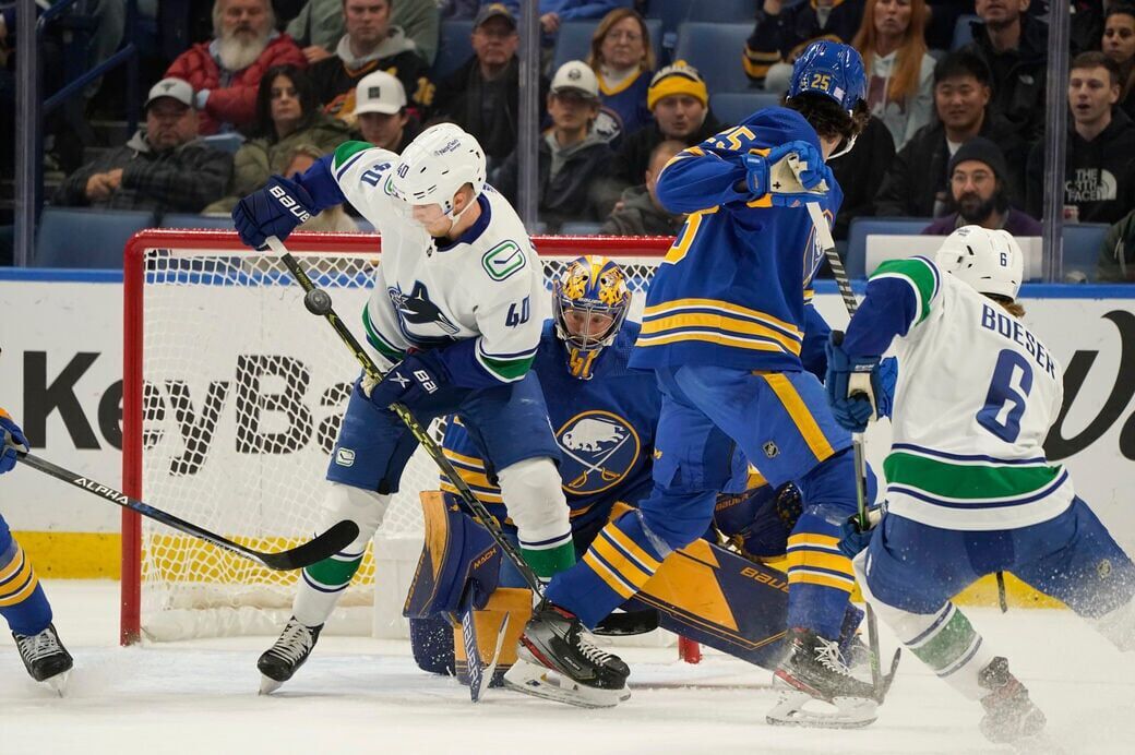 Sabres Canucks Hockey