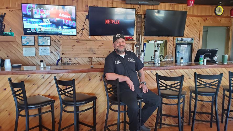 New manager, celebrity chef take over Slices Bistro