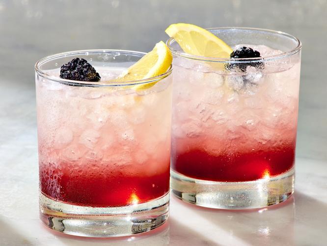 Bramble cocktail