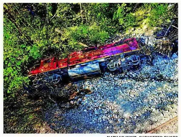 Train derails in Morganton