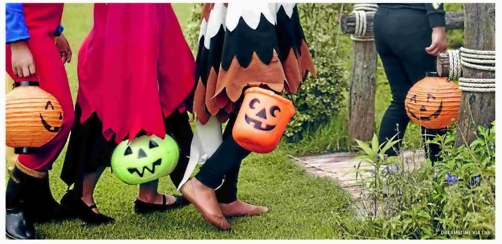 Trick-or-treating traffic tips