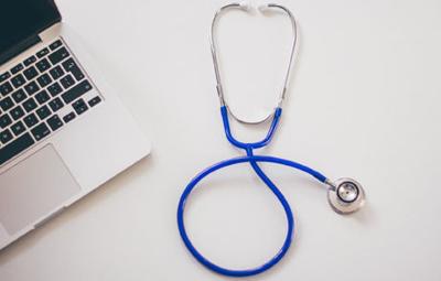 stethoscope-2617701_1920.jpg