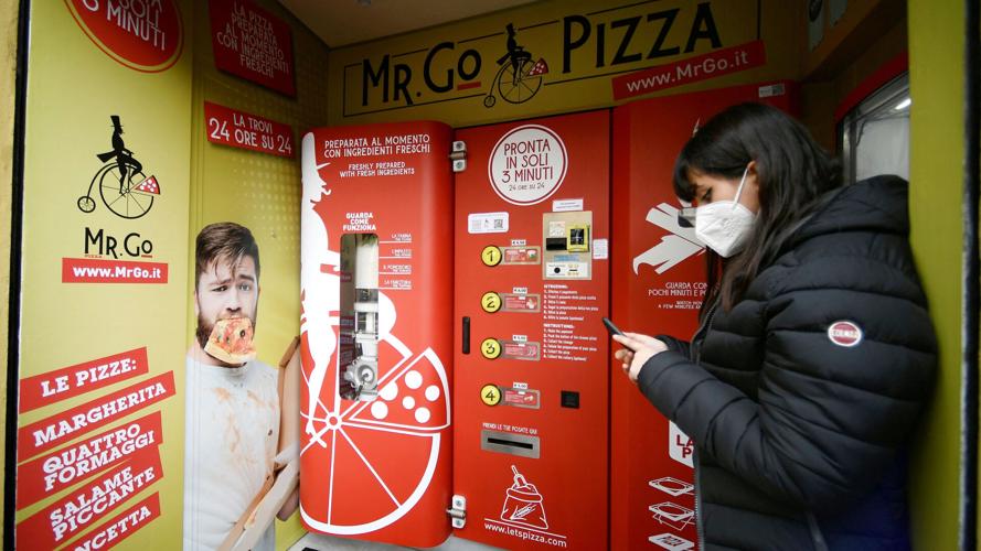 What pizza from a vending machine really tastes like