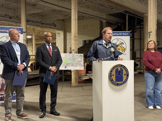 HUD secretary 1.jpeg