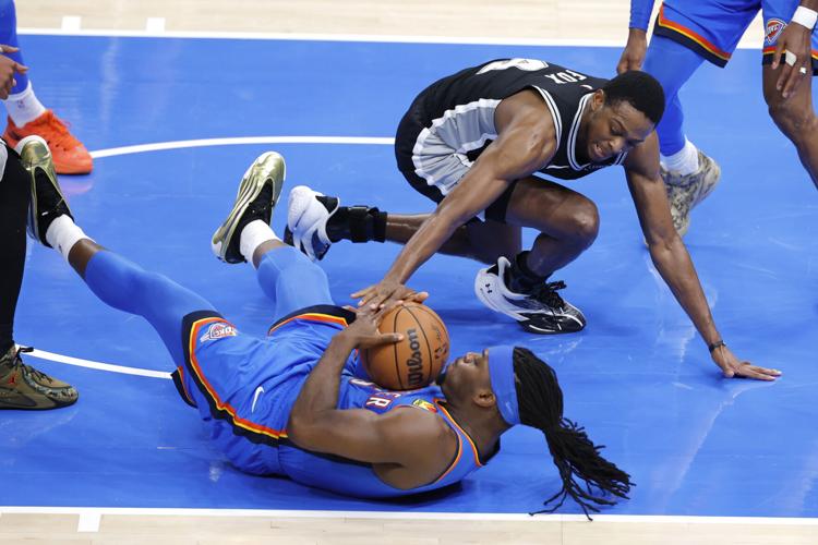 BASKETBALL-NBA-OKC-SAS/