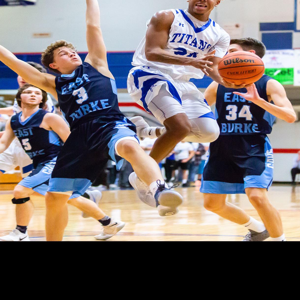 Titans Lock Down Cavaliers In 73 47 Victory Sports