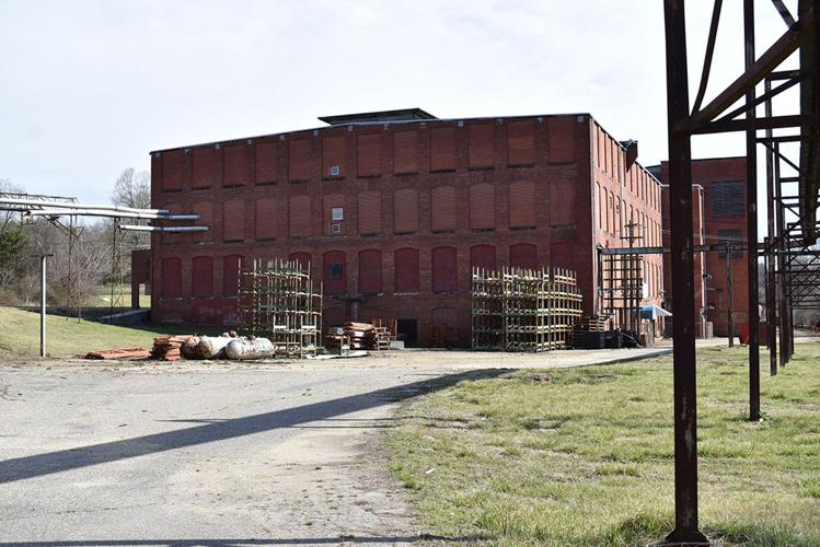 McDowell officials give support for Givens’ senior housing in Clinchfield