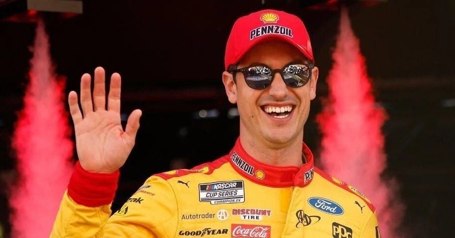 Larson and Logano will lead the Bass Pro Shops Night Race to the green flag Saturday night at Bristol Motor Speedway