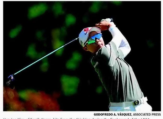 Kim holds off Korda for wire-to-wire win