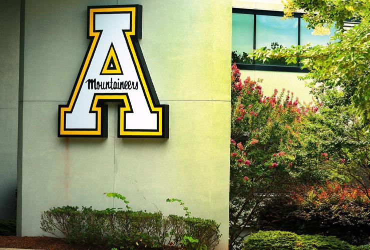 123022-hdr-ye-storiesoftheyear-p2 (copy)