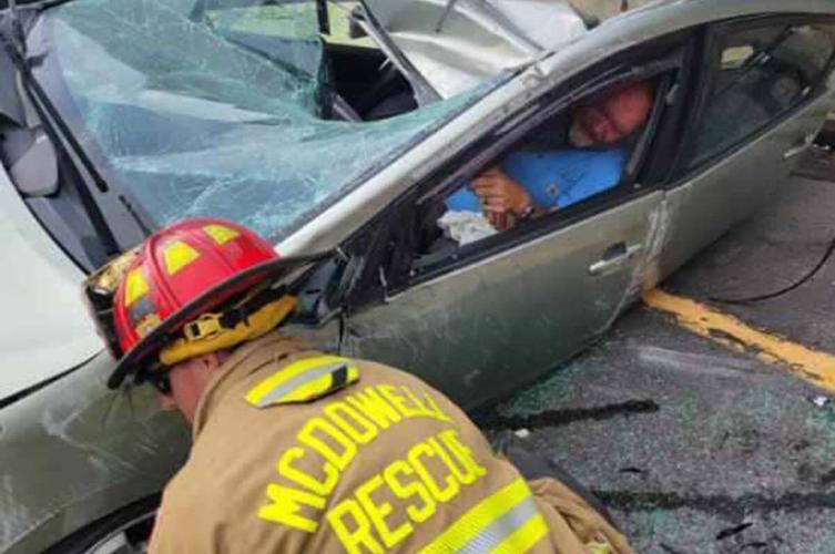 UPDATE: Overturned tractor-trailer causes wreck on Old Fort Mountain