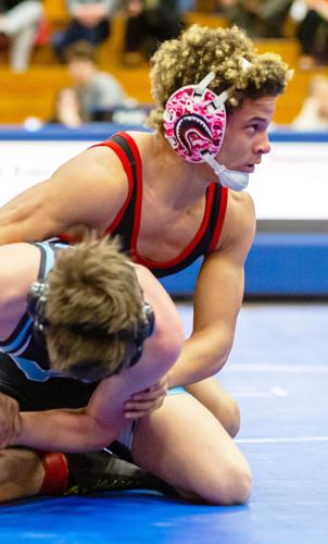 Titan grapplers come up short at States
