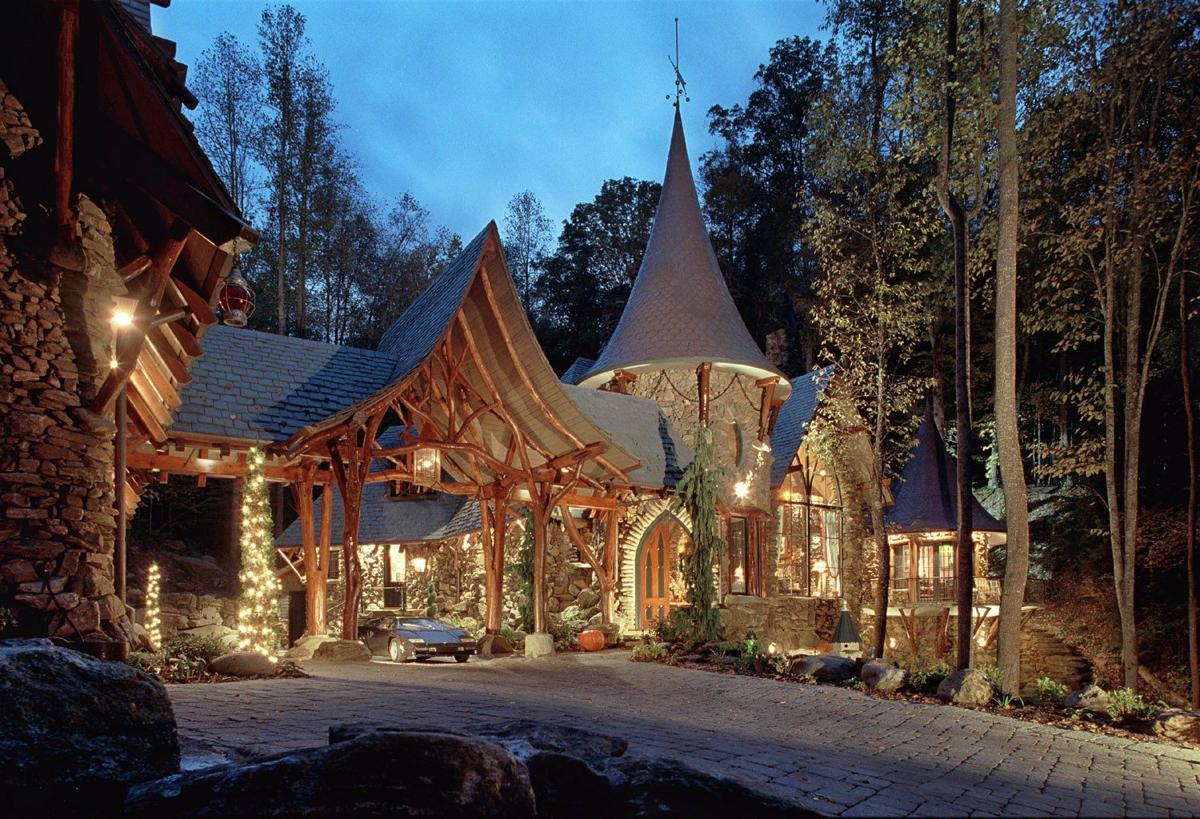 Step inside dreamy mountain homes on Burnsville tour