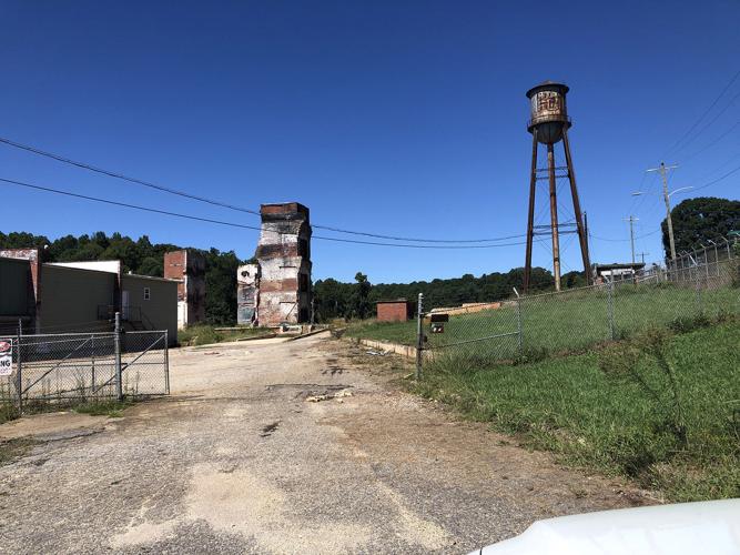 McDowell officials give support for Givens’ senior housing in Clinchfield