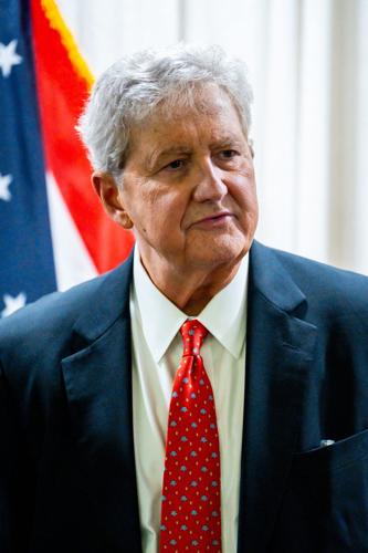 U.S. Sen. John Kennedy (R-LA) praises Sen. Jon Husted (R-OH) during a grassroots campaign event for Husted, May 28, 2026, at
