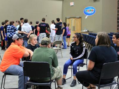 Peer to peer: New mentoring program links students across grade levels