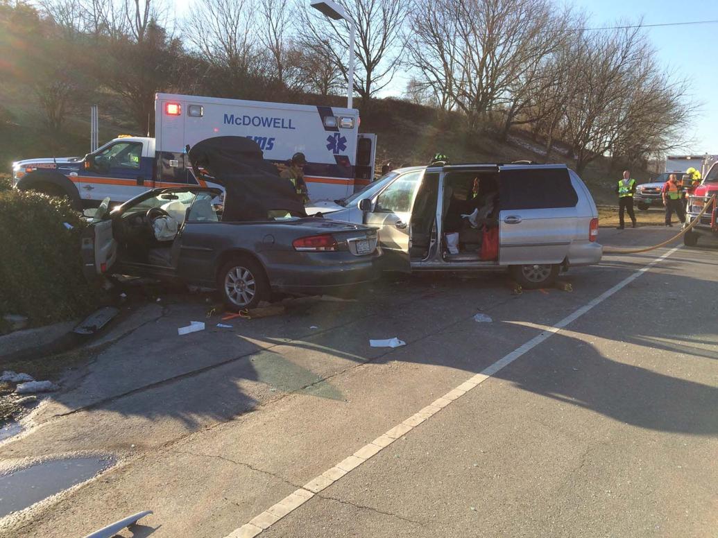 Several injured in Friday afternoon crash in Marion