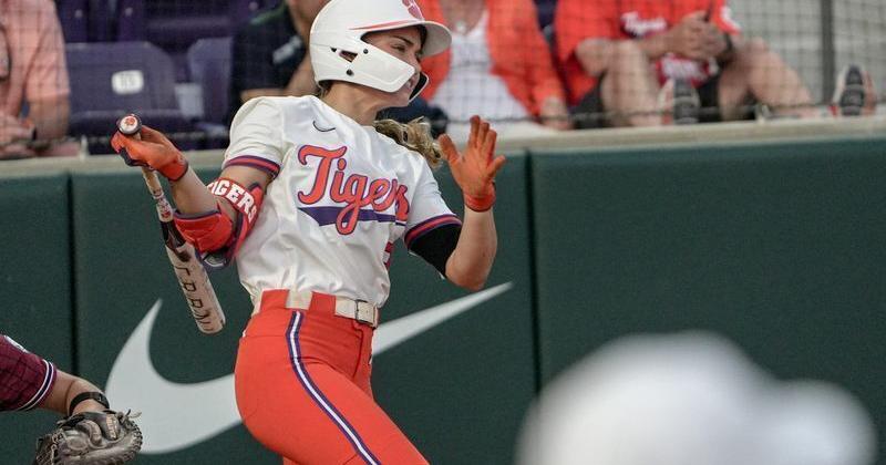 NCAA softball top 25 rankings: Clemson on the rise ahead of ACC Tournament