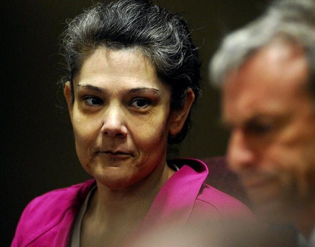 071223-hdr-news-ElisaBaker-p1