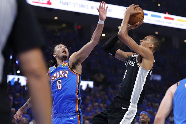 BASKETBALL-NBA-OKC-SAS/