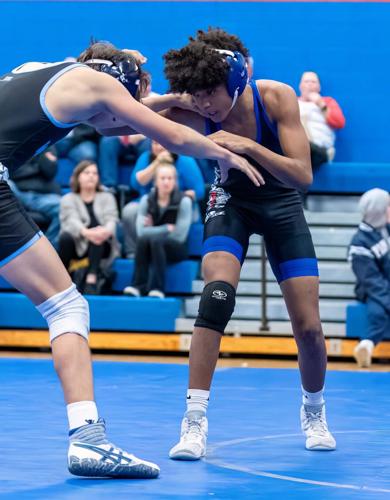 121522-mmn-sports-mhs-wrestlingp2.jpg