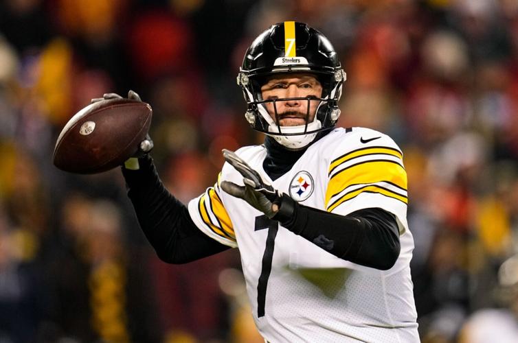Jan 16, 2022; Kansas City, Missouri, USA; Pittsburgh Steelers quarterback Ben Roethlisberger (7) throws a pass against the Kansas City Chiefs during the second half in an AFC Wild Card playoff football game at GEHA Field at Arrowhead Stadium. Mandatory Cre