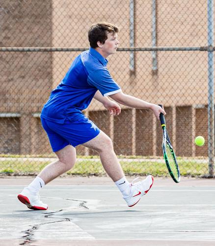 Stout Reynolds team blanks Titans