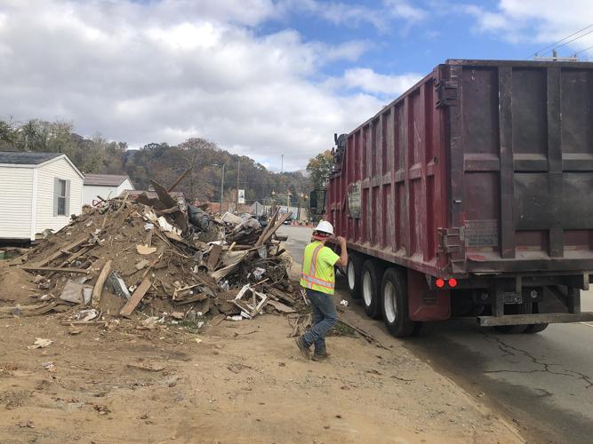 122624-mmn-news-snypes-p1