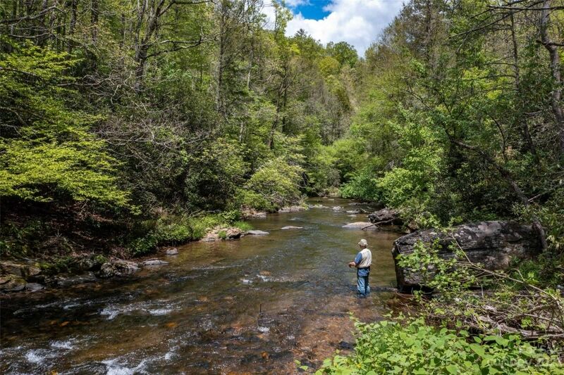 2 Bedroom Home in Burnsville - $625,000