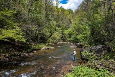 2 Bedroom Home in Burnsville - $625,000