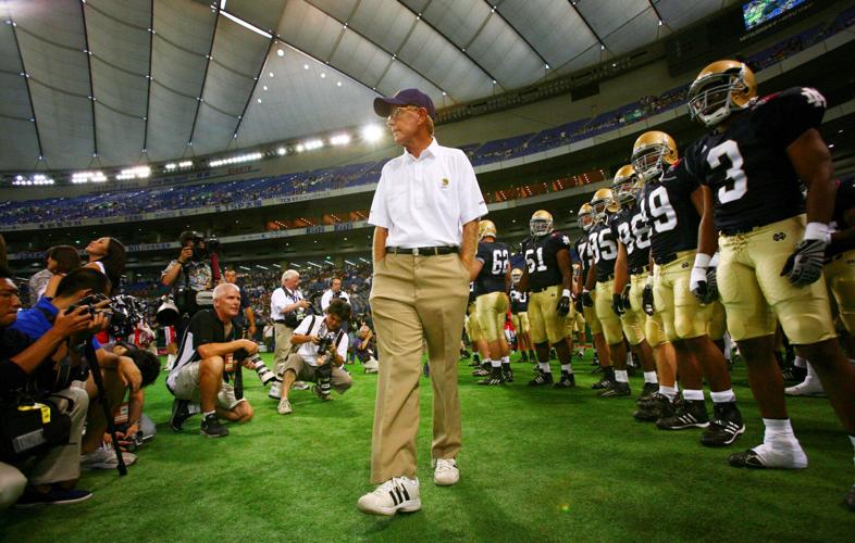 Obit Holtz Football