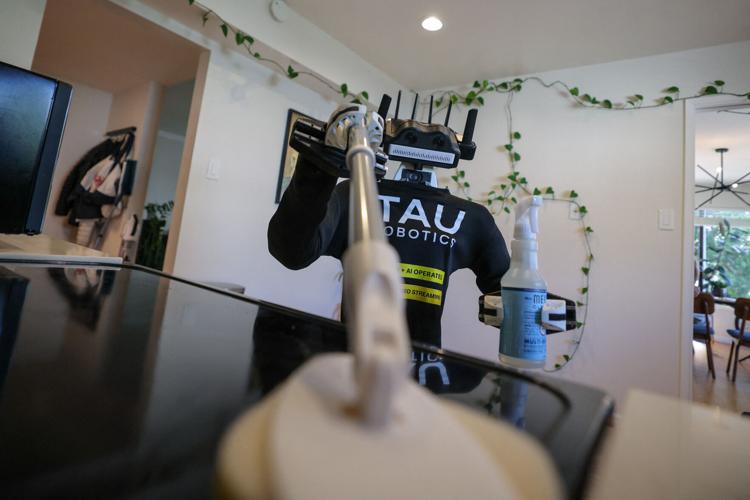 AI-ROBOT/HUMANOID-CLEANERS