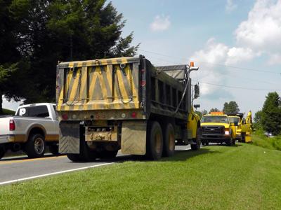 Sinkhole shuts down one lane on U.S. 70 West