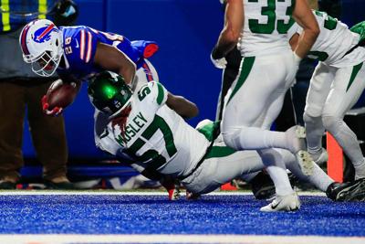Singletary scores again