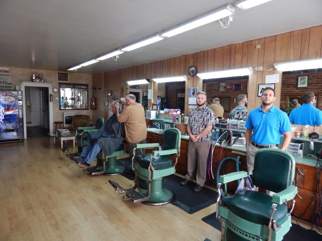 What's on Main? Building has housed barber shop since 1899 News