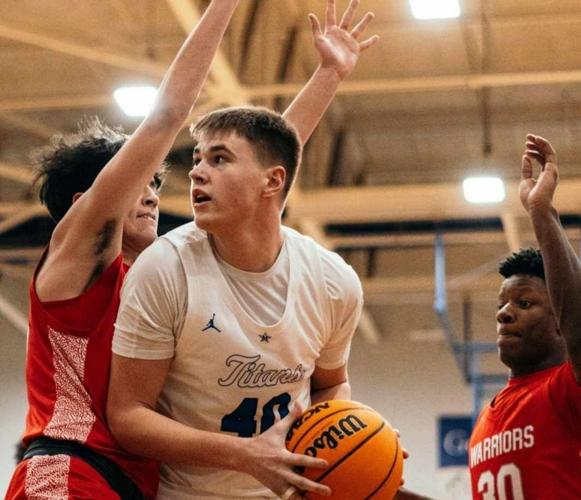 031125-mmn-sports-athletespotlight-p1