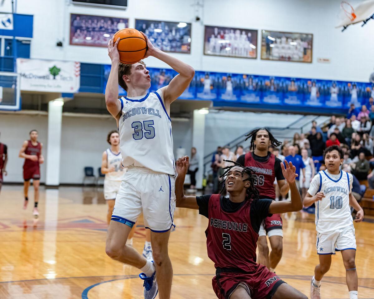 McDowell basketball sends off its seniors with big wins
