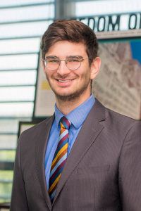 Expert_BMarcus-200x300.jpg