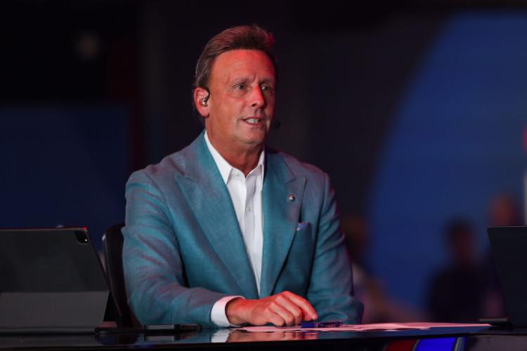 ESPN commentator Karl Ravech before the 2025 MLB Draft at The Coca-Cola Roxy.