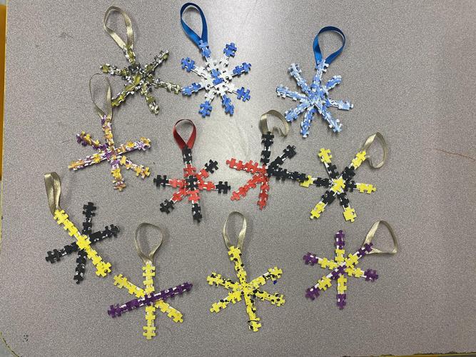 Eastfield students make ornaments for U.S. Capitol Christmas tree