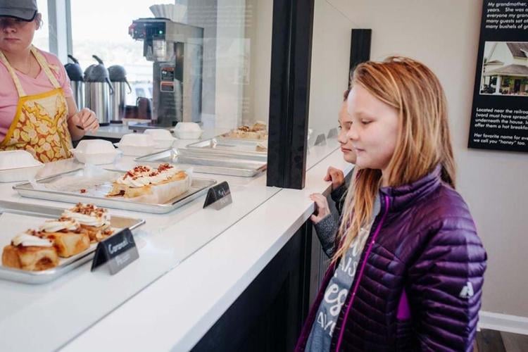 Gogos proves to be a big hit in Old Fort