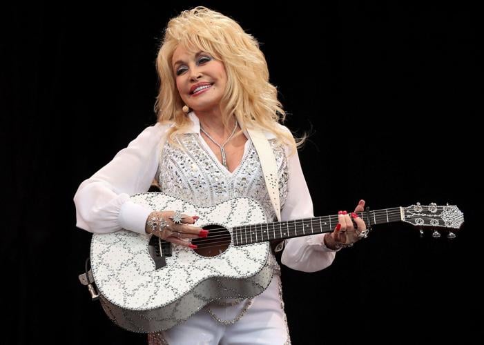 PEOPLE-DOLLY PARTON/