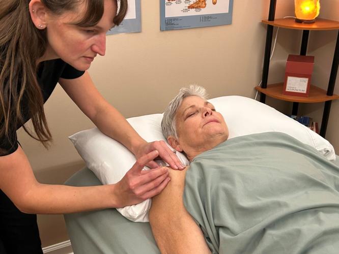 12xx25-hdr-news-acupuncture-p1