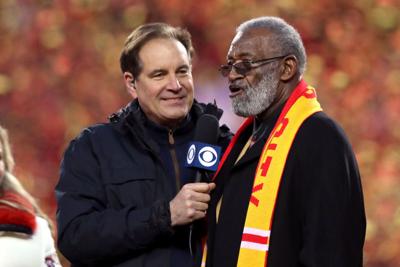 SPORTS-FBN-GREGORIAN-COLUMN-GET