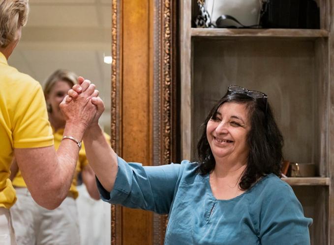 Nitsa's Apparel Closing After 60 Years