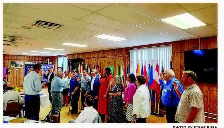 Rotary Club of Marion holds annual banquet and installs new officers