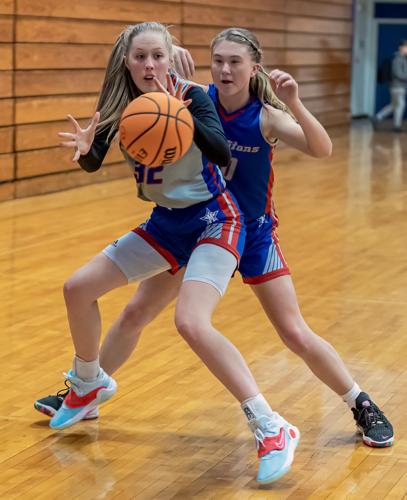 111722-mmn-sports-mhs-hoops-girlsp1.jpg