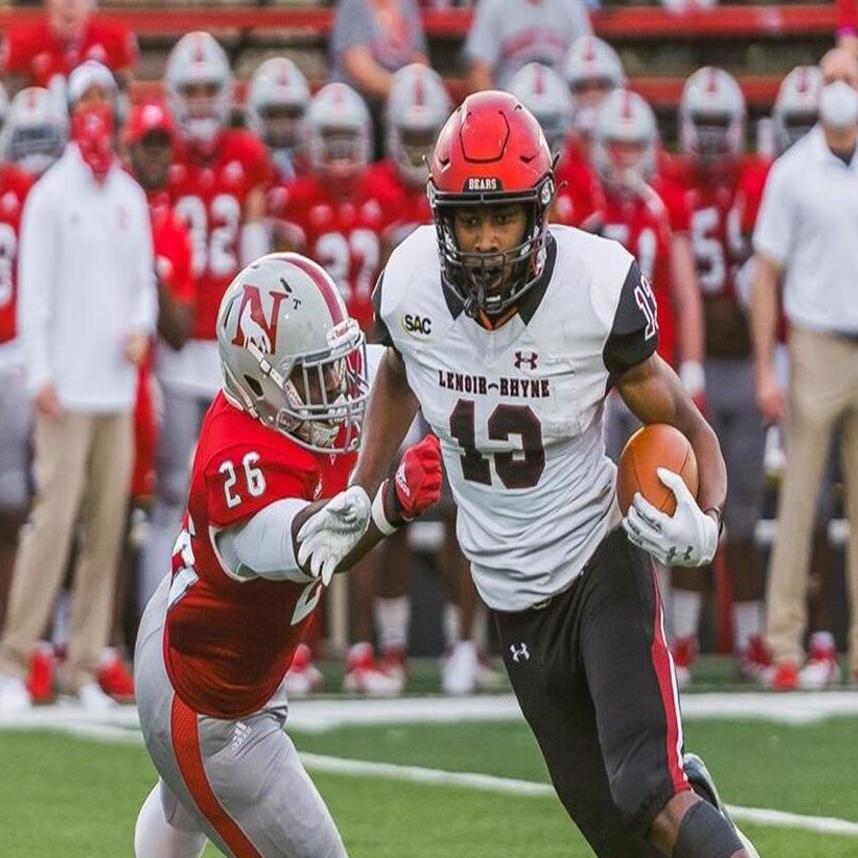 taming the wolves lenoir rhyne football outlasts newberry in double overtime college sports mcdowellnews com