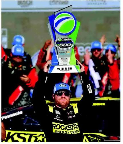 Reddick wins race with bold maneuver